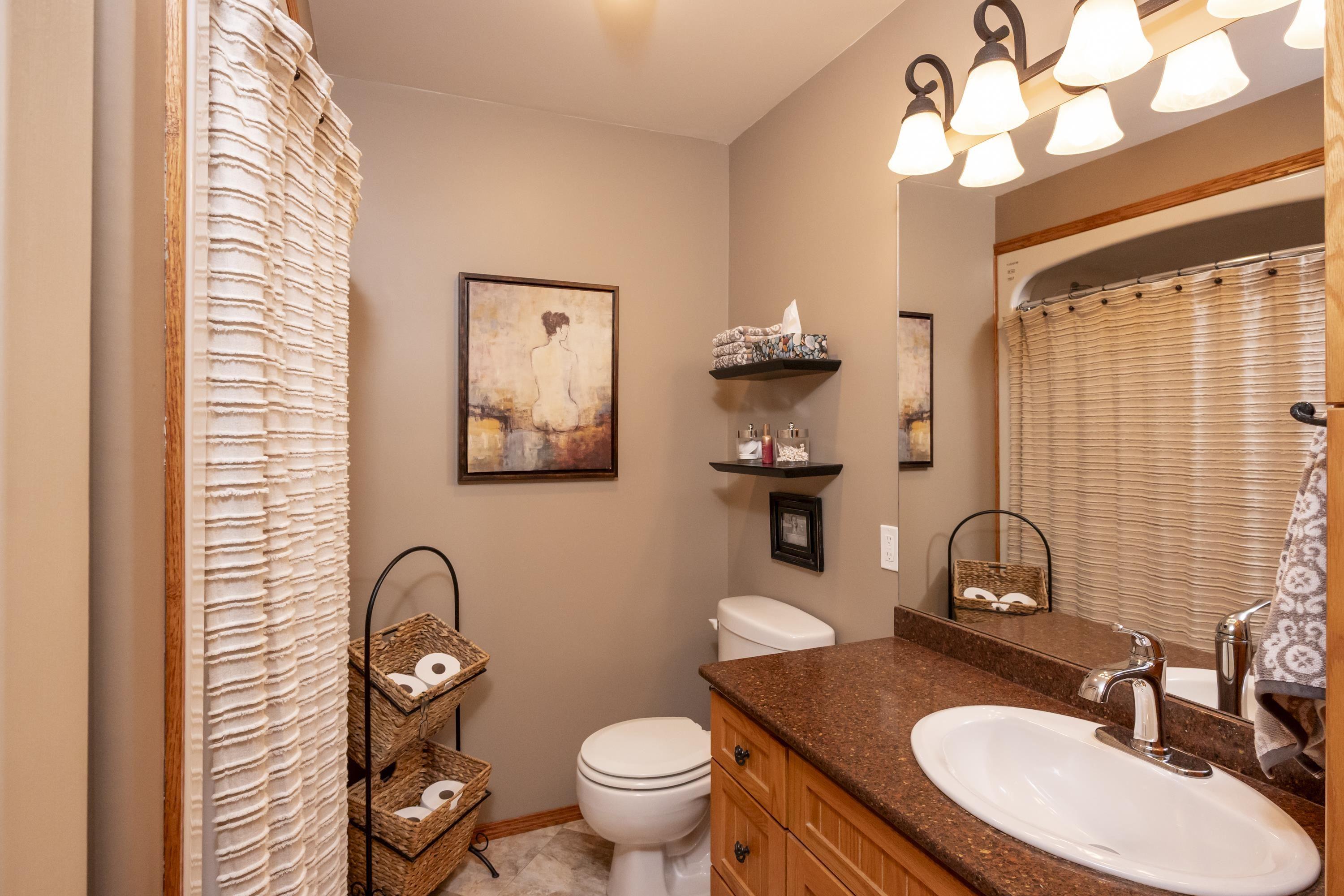 185 Ridgecrest Road, Thunder Bay, ON - Indoor Photo Showing Bathroom