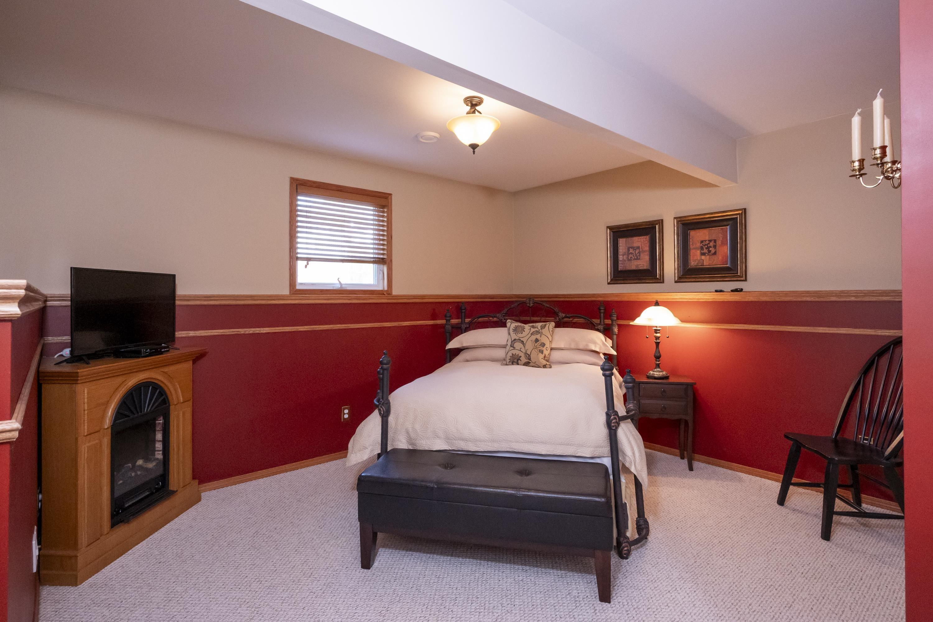 185 Ridgecrest Road, Thunder Bay, ON - Indoor Photo Showing Bedroom