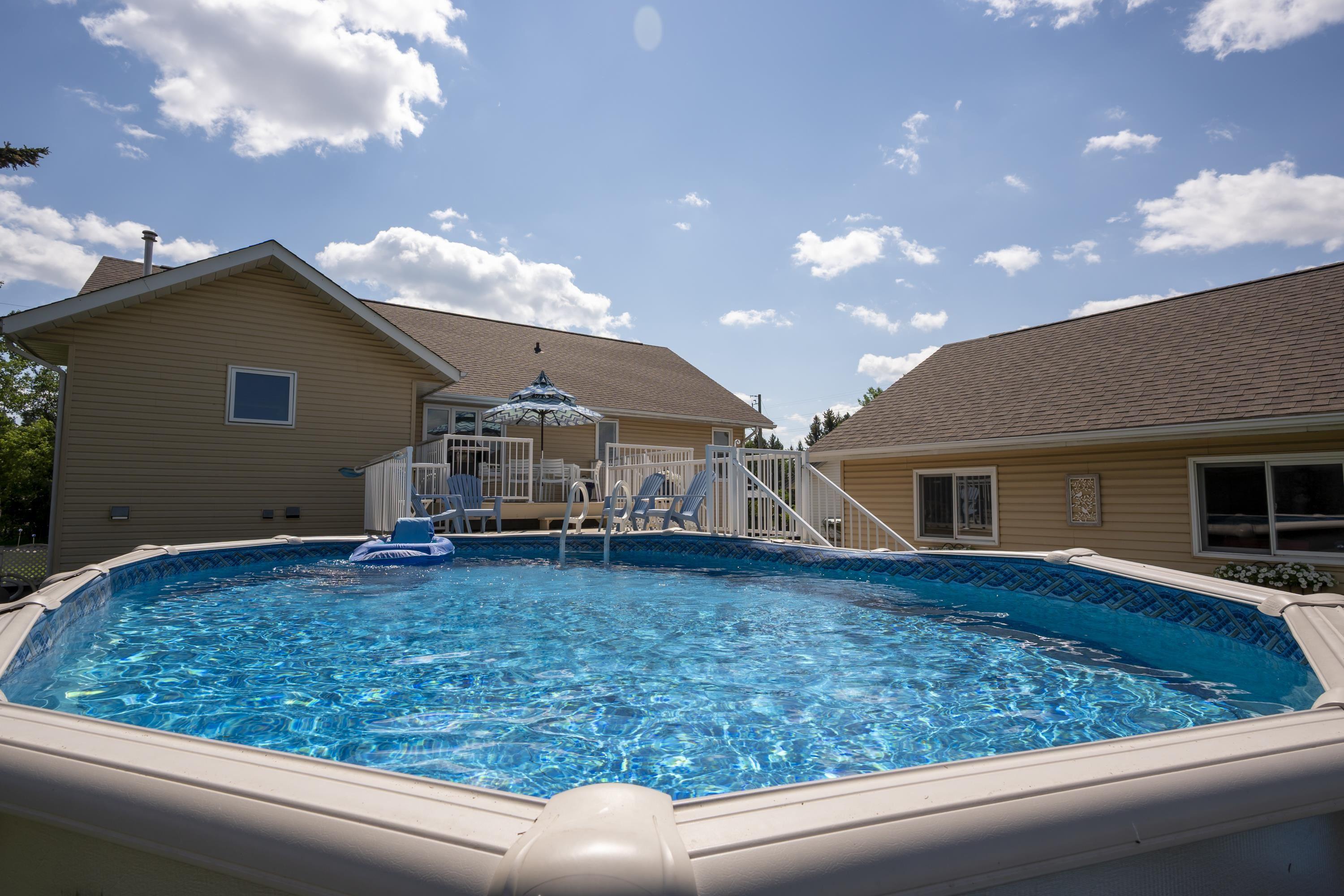 185 Ridgecrest Road, Thunder Bay, ON - Outdoor With Above Ground Pool