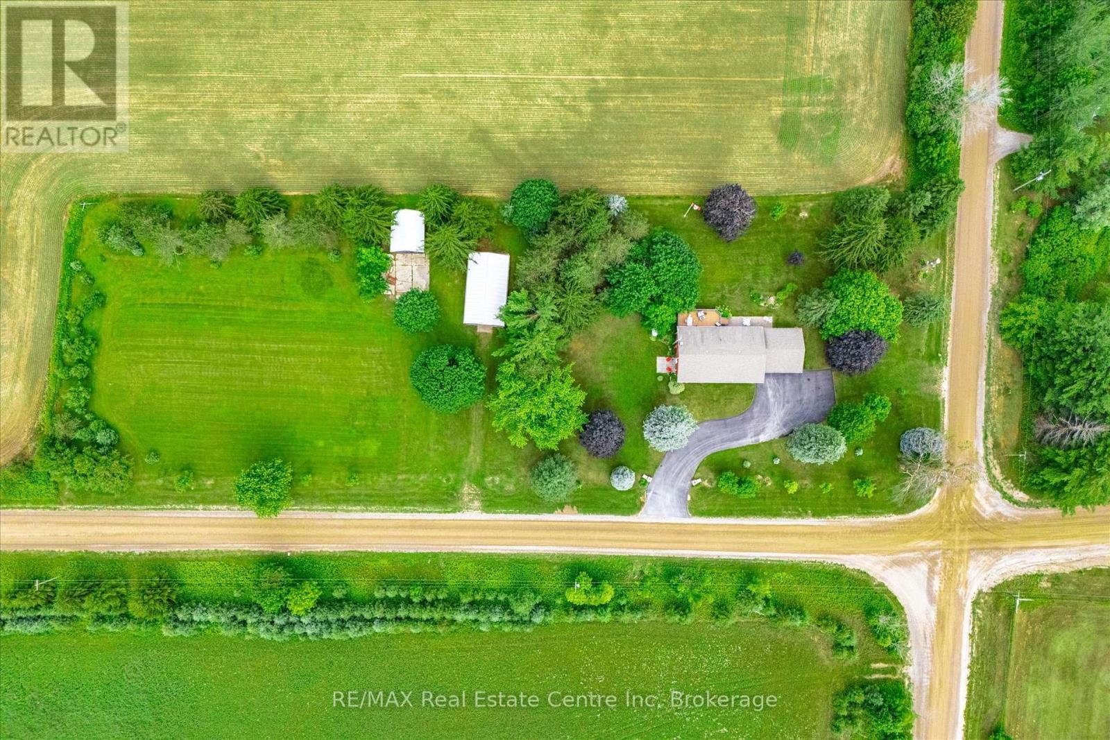 9098 Sideroad 27 Road, Erin, ON - Outdoor