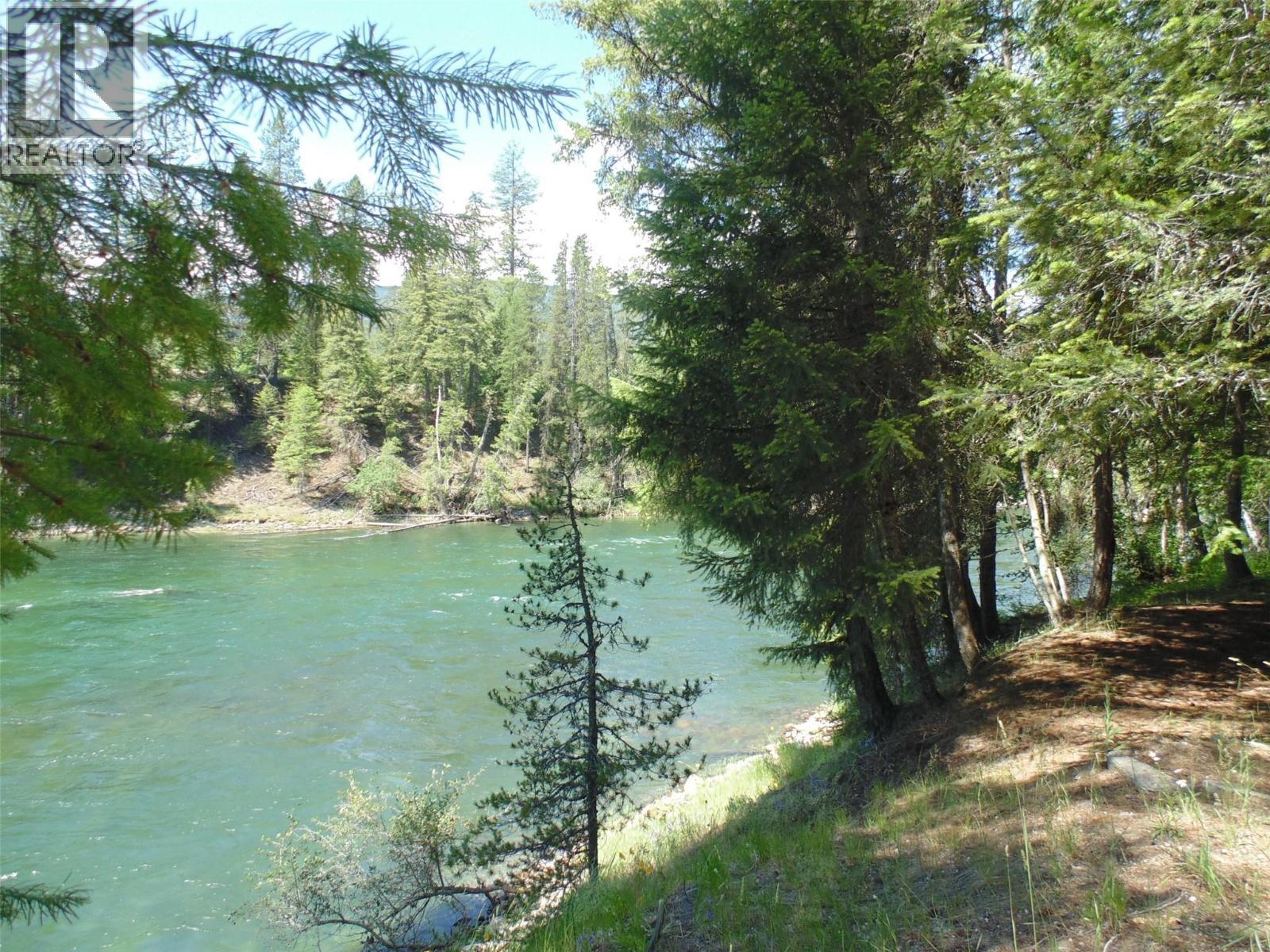 1415 Bridge Road, Crescent Valley, BC - Outdoor With Body Of Water