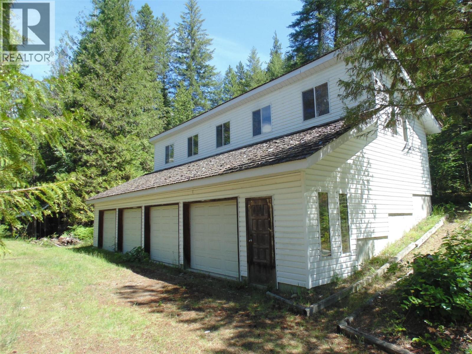 1415 Bridge Road, Crescent Valley, BC - Outdoor
