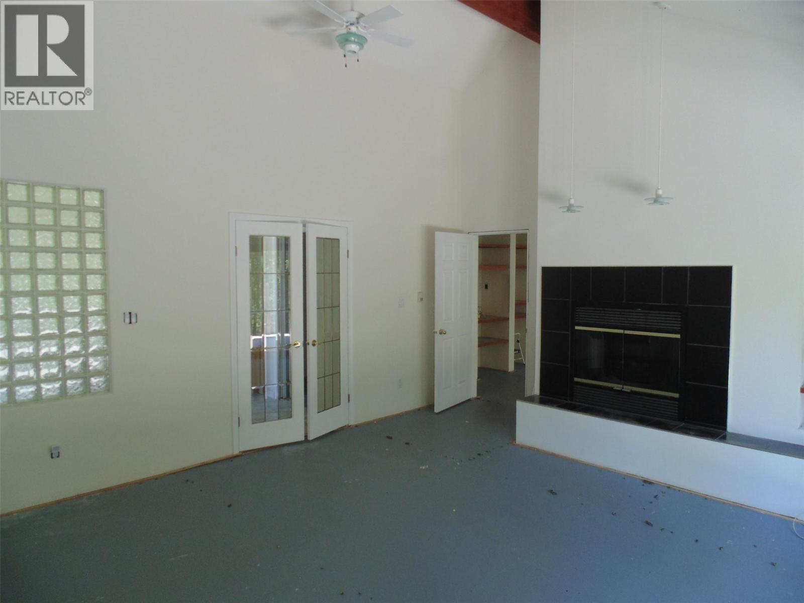 1415 Bridge Road, Crescent Valley, BC - Indoor