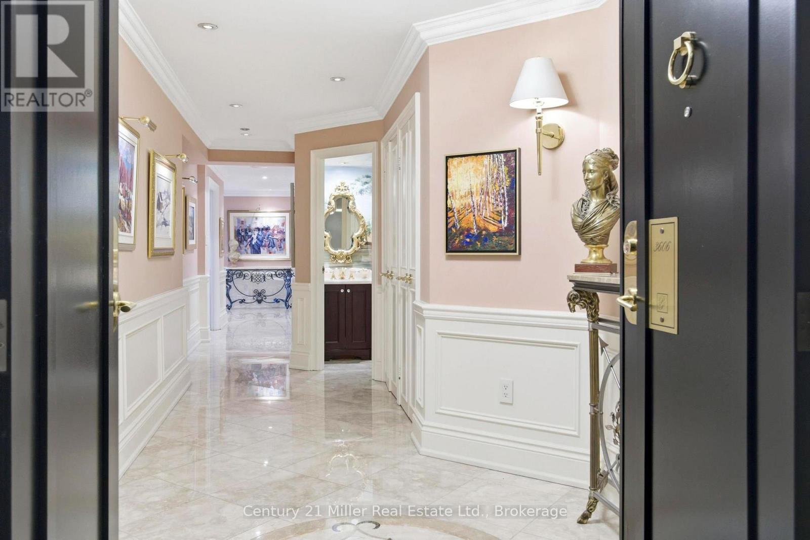 Double Door Entry - Unit 3606 - 2045 Lake Shore Boulevard W, Toronto (Mimico), ON