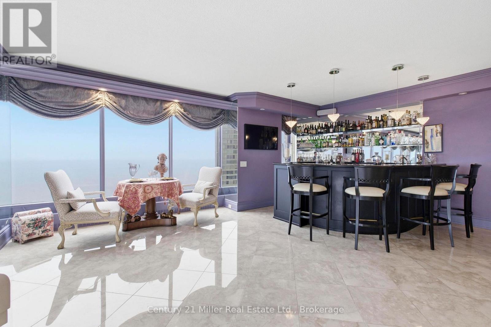 Custom Built Bar - Unit 3606 - 2045 Lake Shore Boulevard W, Toronto (Mimico), ON