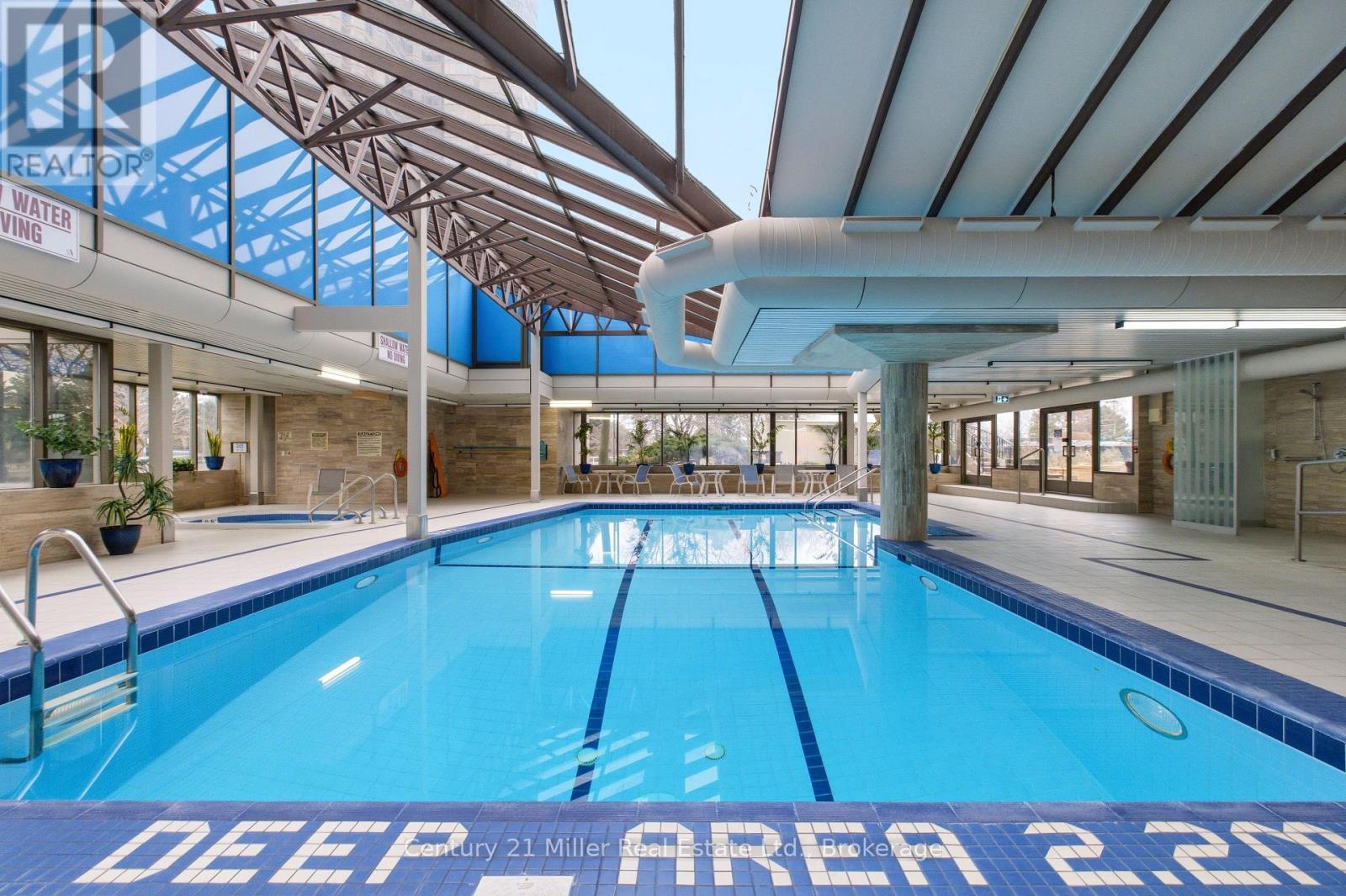 Indoor Pool - Unit 3606 - 2045 Lake Shore Boulevard W, Toronto (Mimico), ON