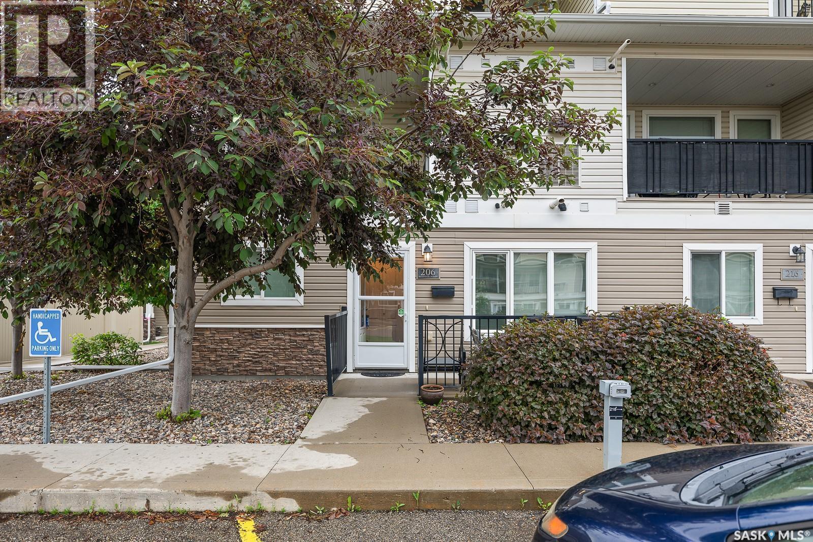 206 1220 Empress Street, Regina, SK