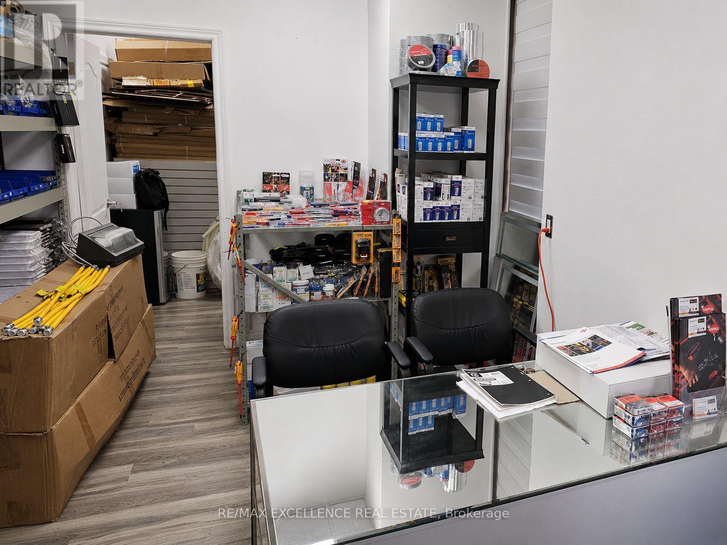 8 - 7040 Torbram Road, Mississauga, ON