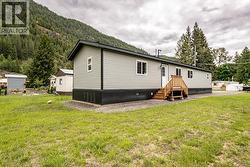 916 Airport Road Unit# 7 Salmo, BC None