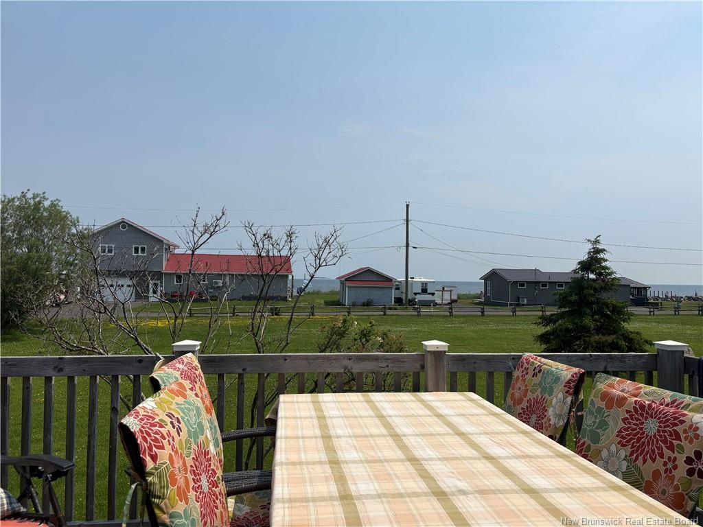75 Rue Des Chalets, Pointe-Verte, NB