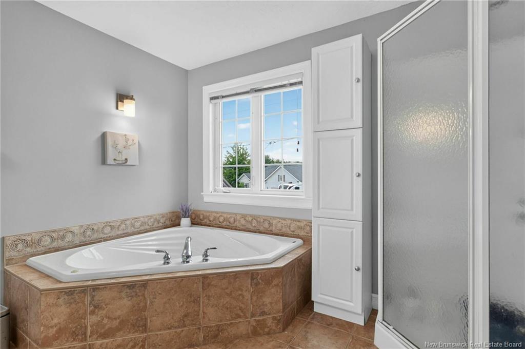 242 Doreen Cres, Dieppe, NB
