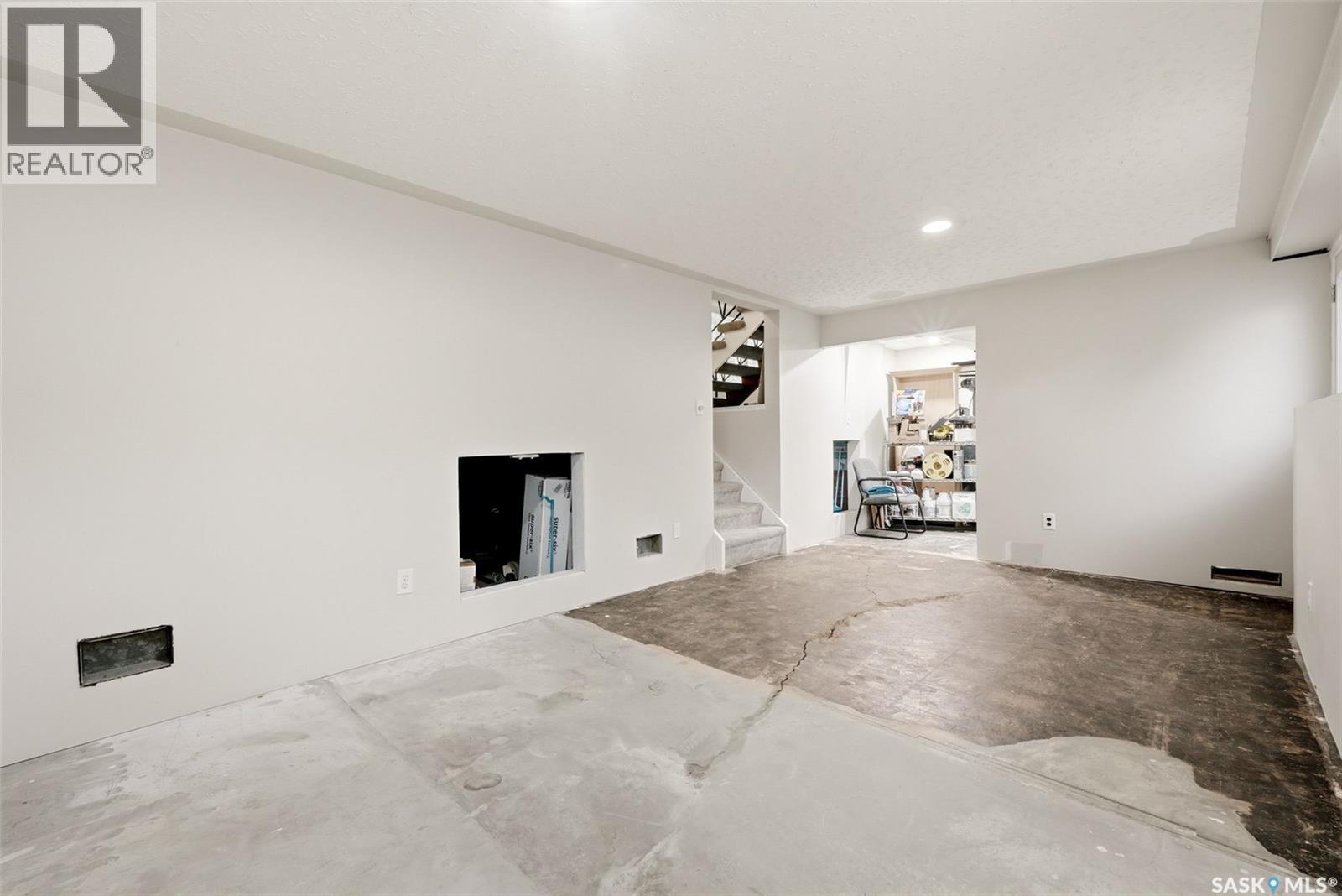 80 Bobolink Bay, Regina, SK