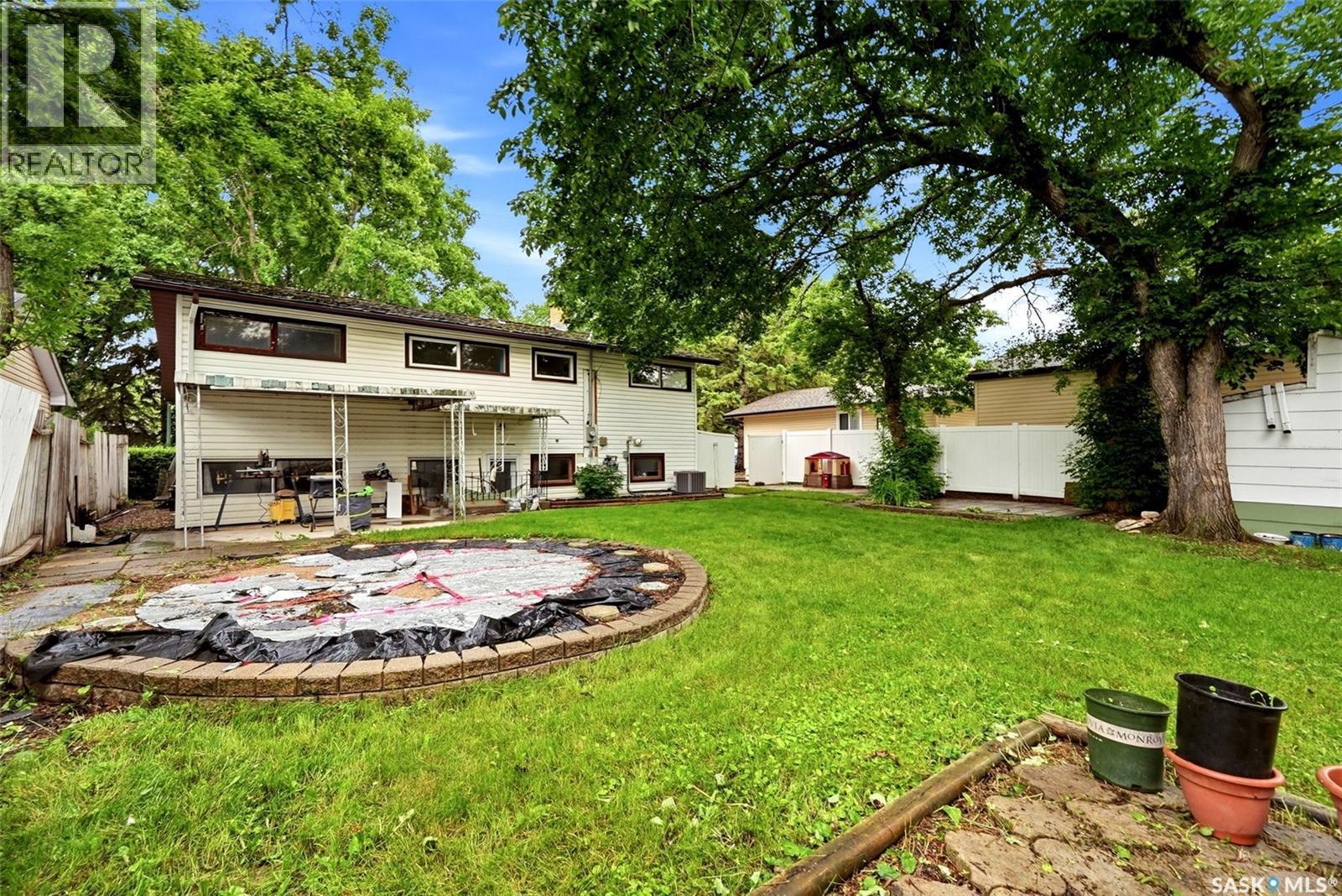 80 Bobolink Bay, Regina, SK