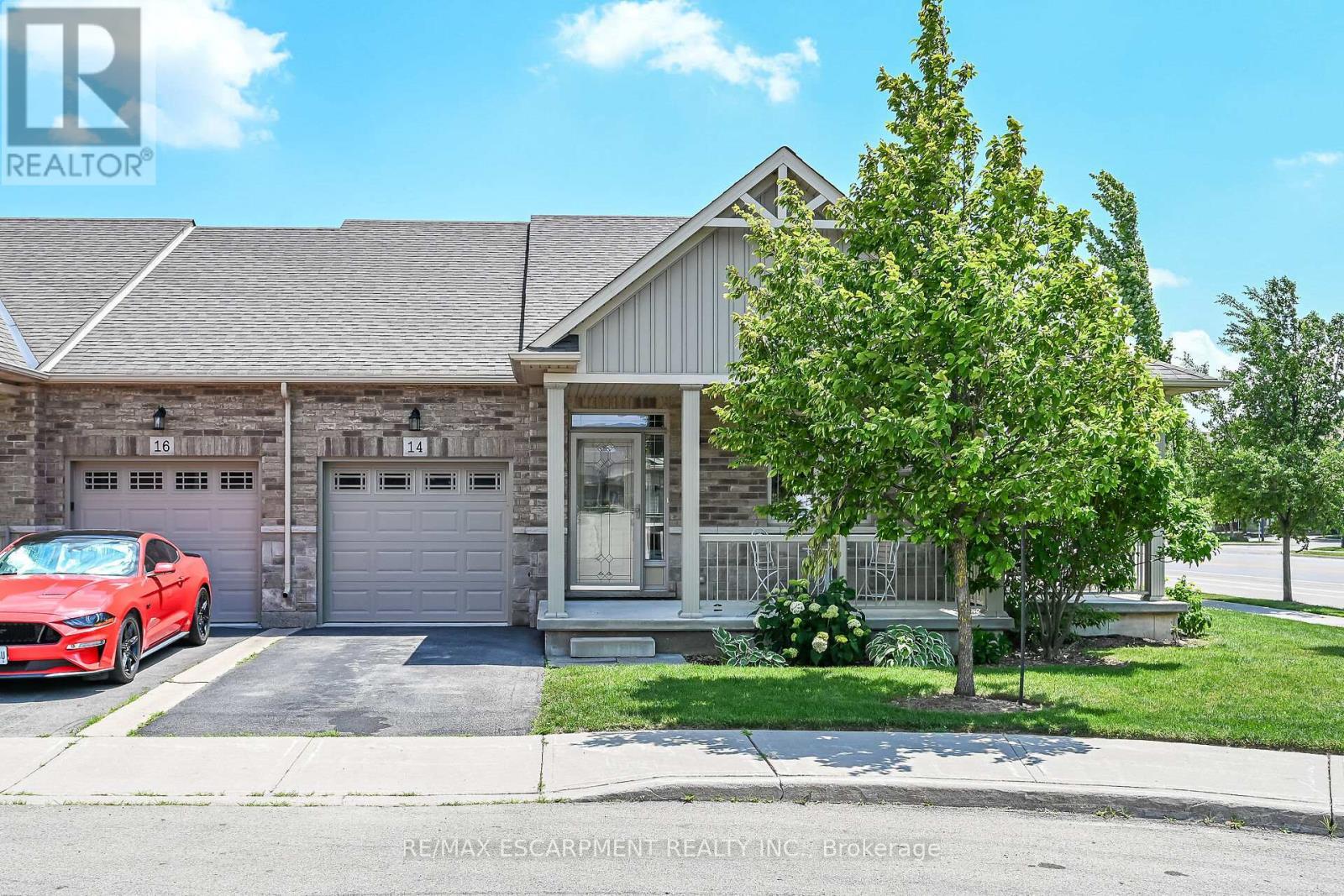 14 Ecker Lane, Hamilton, ON