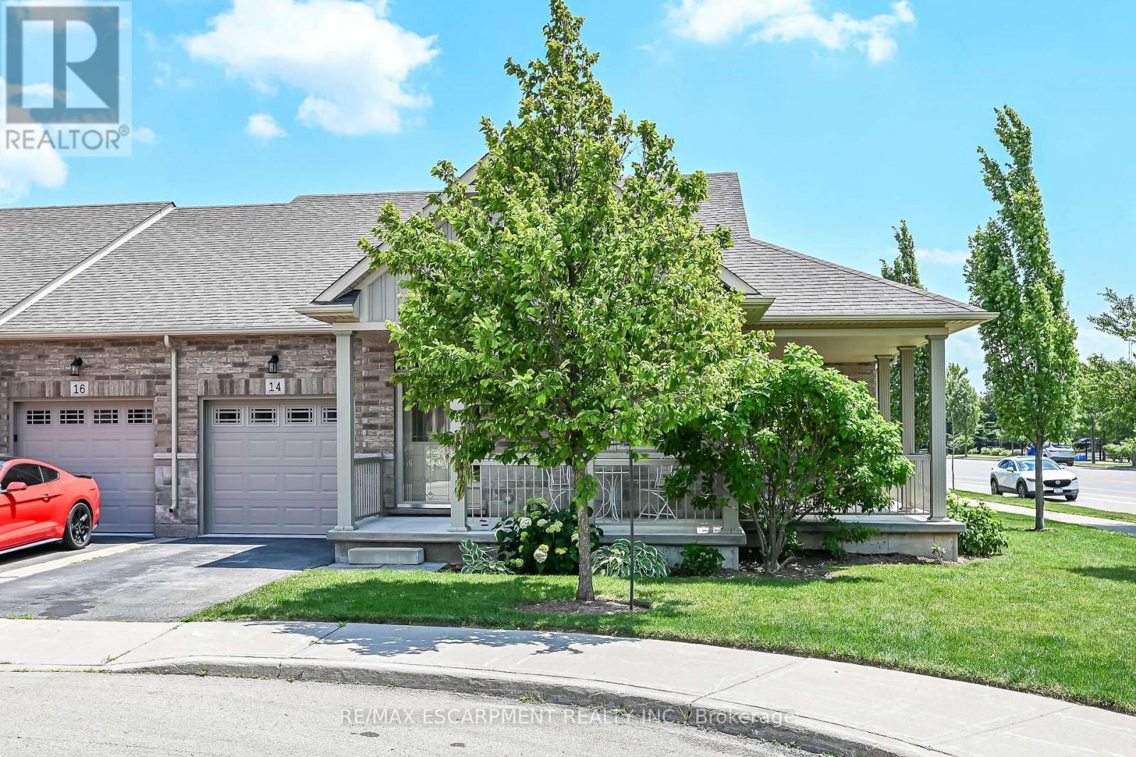 14 Ecker Lane, Hamilton, ON