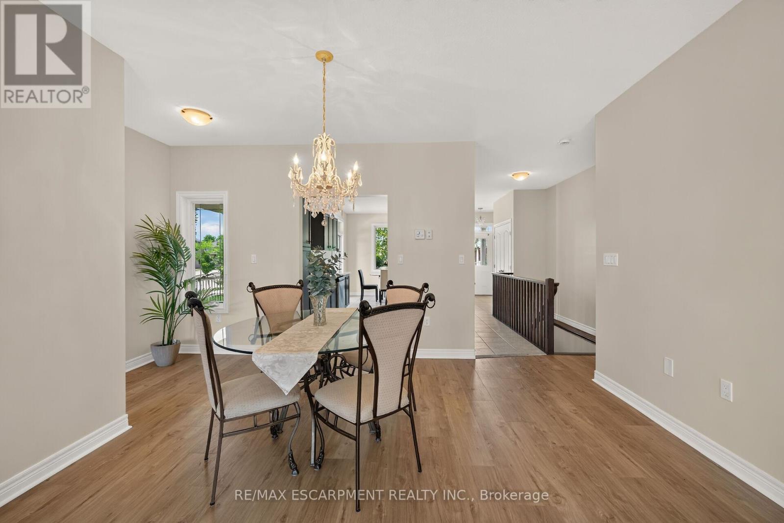14 Ecker Lane, Hamilton, ON