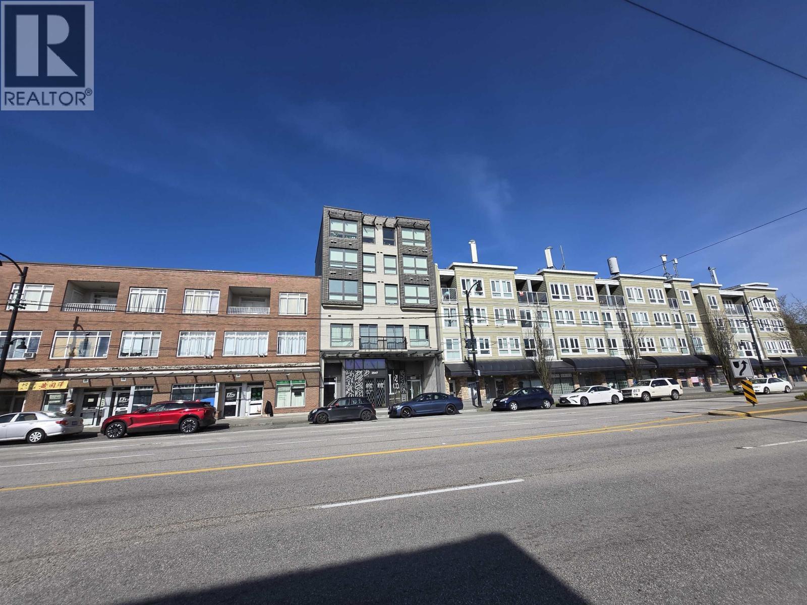 2551 Kingsway, Vancouver, BC