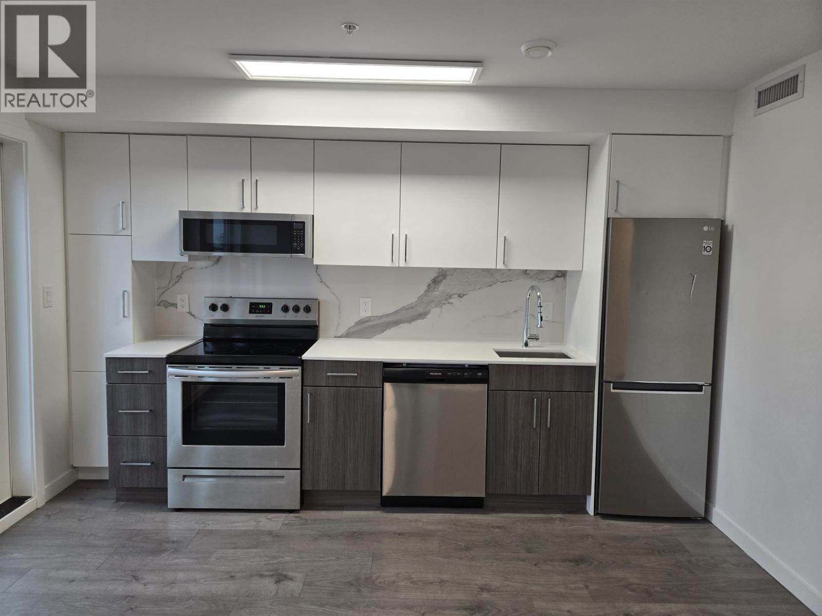 2551 Kingsway, Vancouver, BC