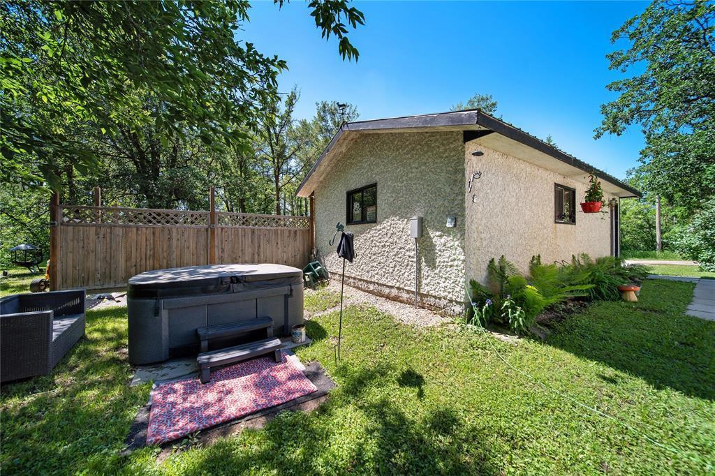 45149 39 Road E, Ste Anne Rm, MB