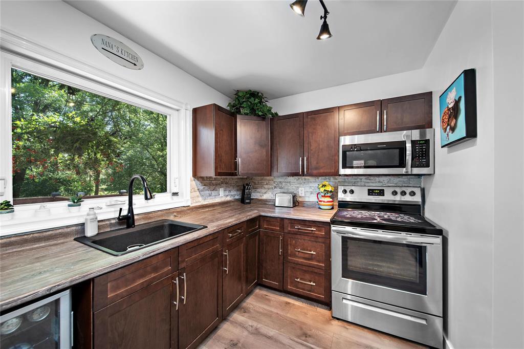 45149 39 Road E, Ste Anne Rm, MB
