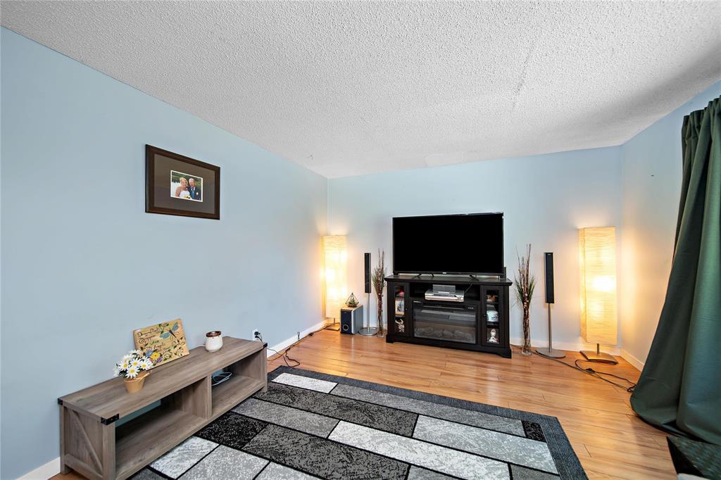 45149 39 Road E, Ste Anne Rm, MB