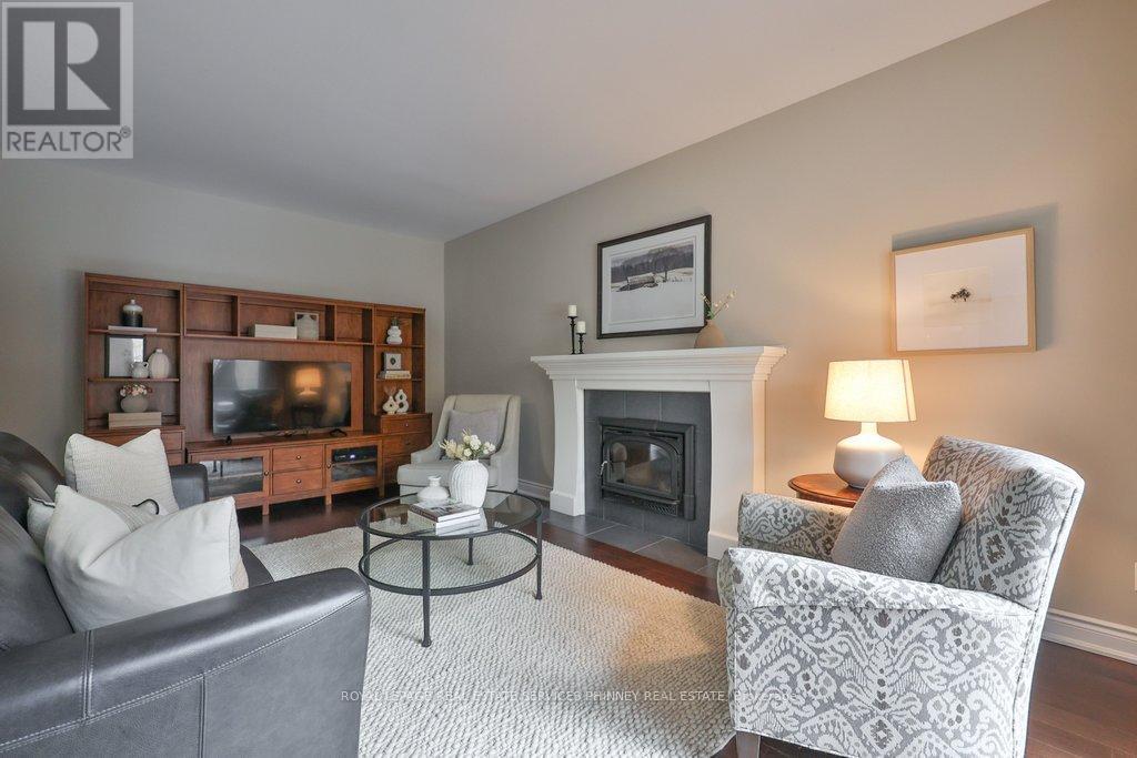 1962 Calgary Court, Mississauga, ON