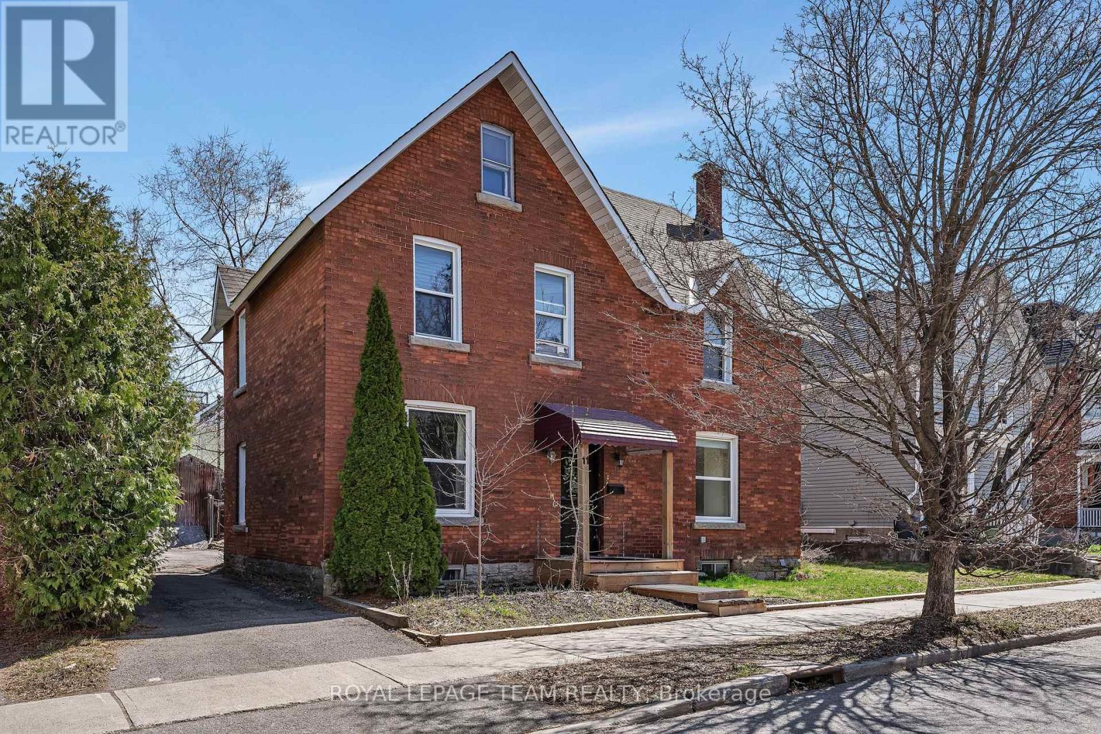 11 Sherbrooke Avenue, Ottawa, ON