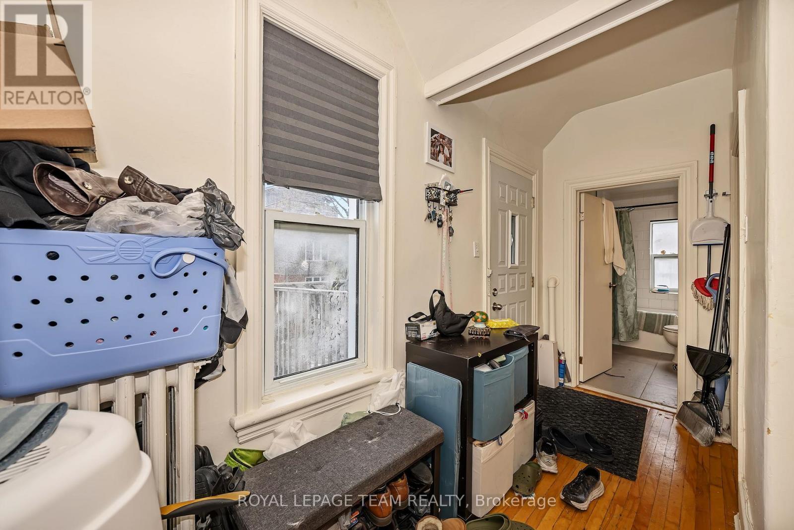 11 Sherbrooke Avenue, Ottawa, ON