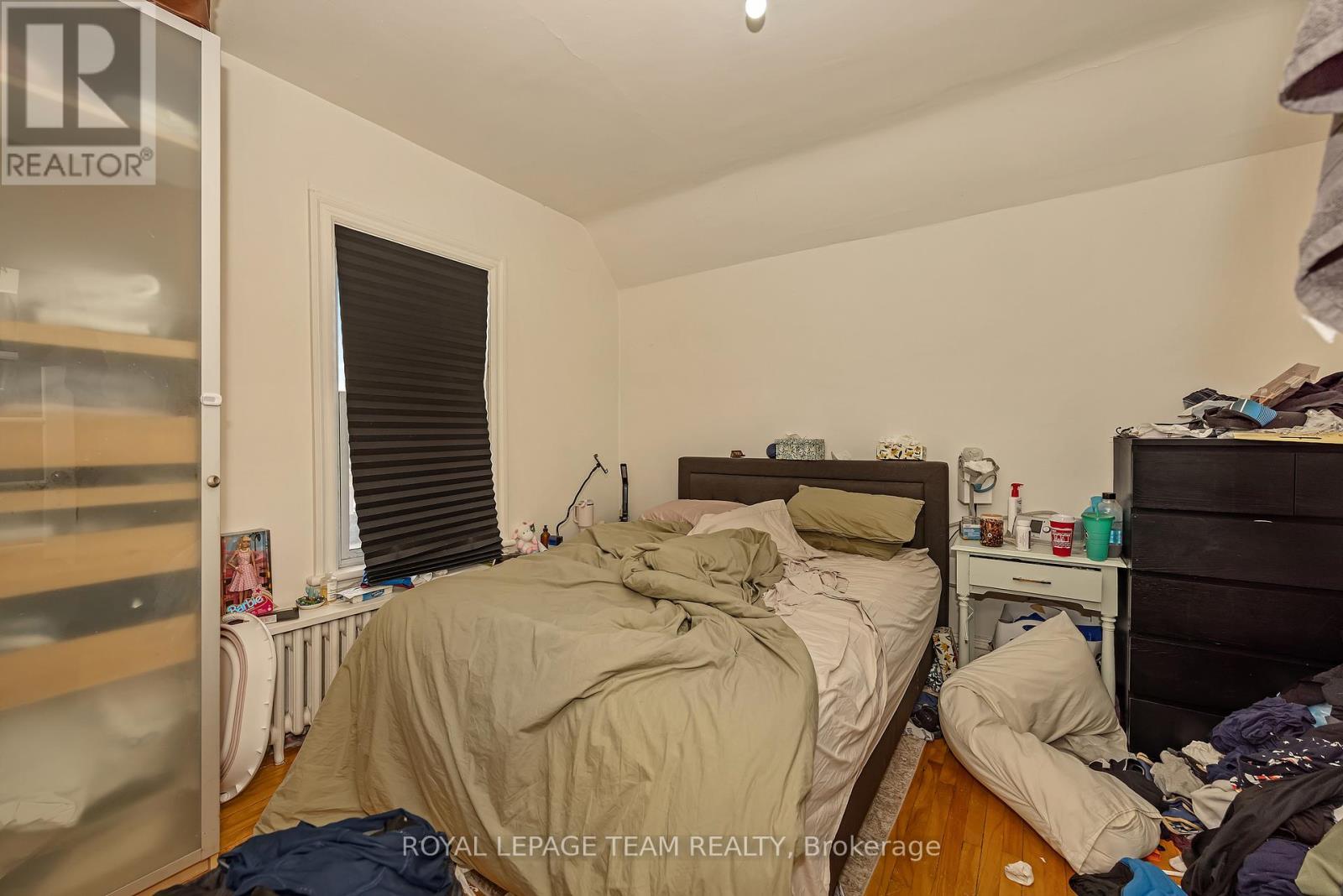 11 Sherbrooke Avenue, Ottawa, ON