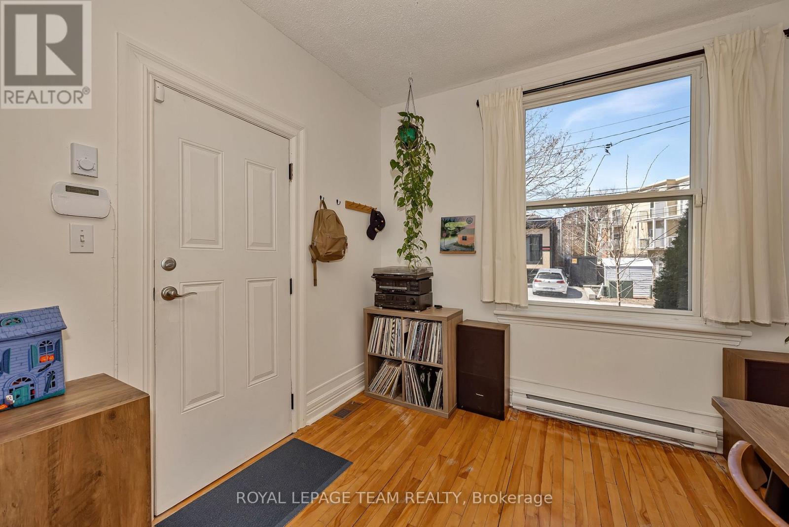 11 Sherbrooke Avenue, Ottawa, ON