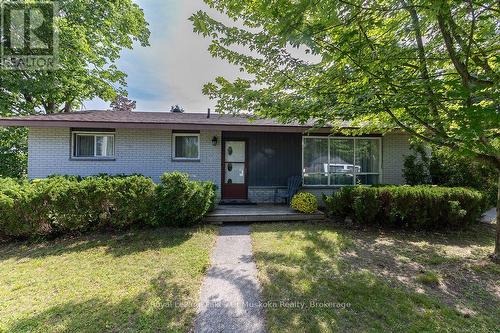 880 SARAH STREET N  Gravenhurst (Muskoka (S)), ON P1P 1E2