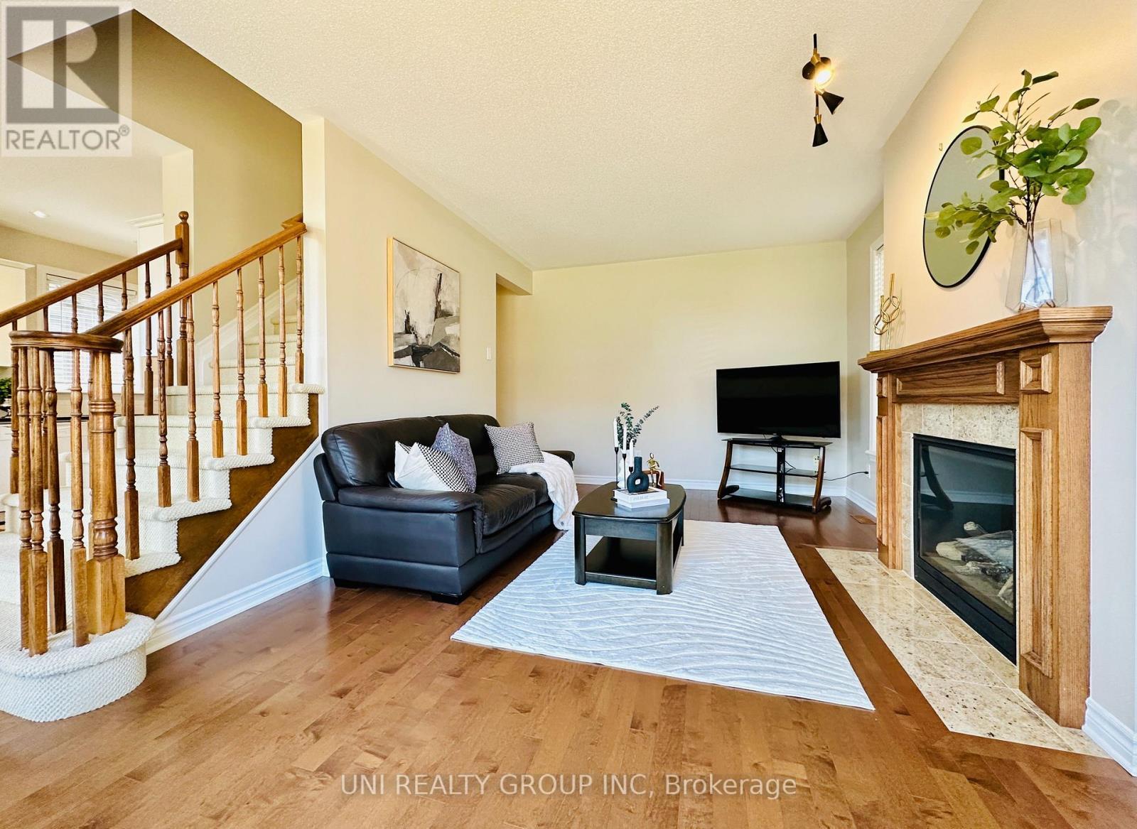 202 Mareth Way, Ottawa, ON