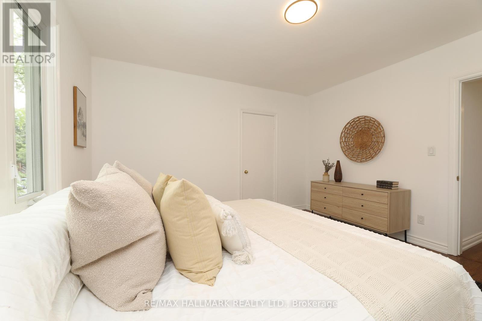 259 Wolverleigh Boulevard, Toronto, ON