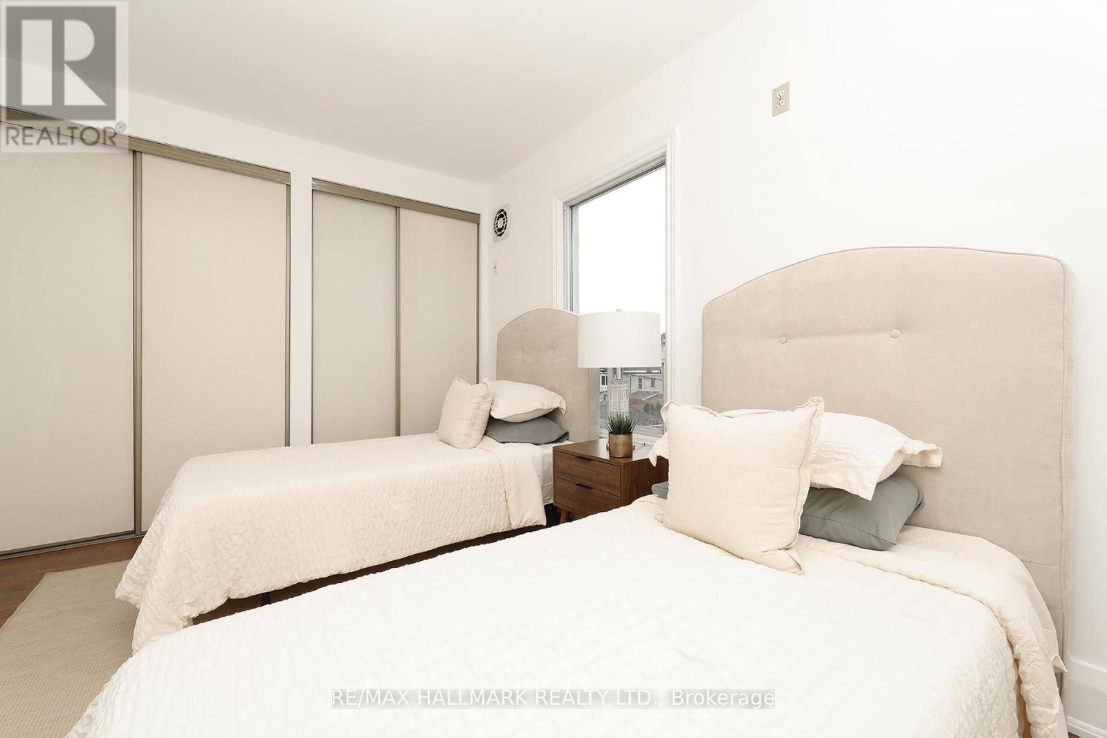 259 Wolverleigh Boulevard, Toronto, ON