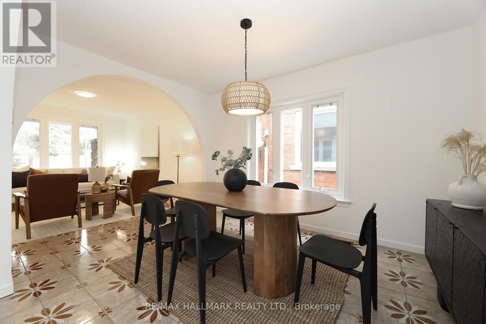259 Wolverleigh Boulevard, Toronto, ON