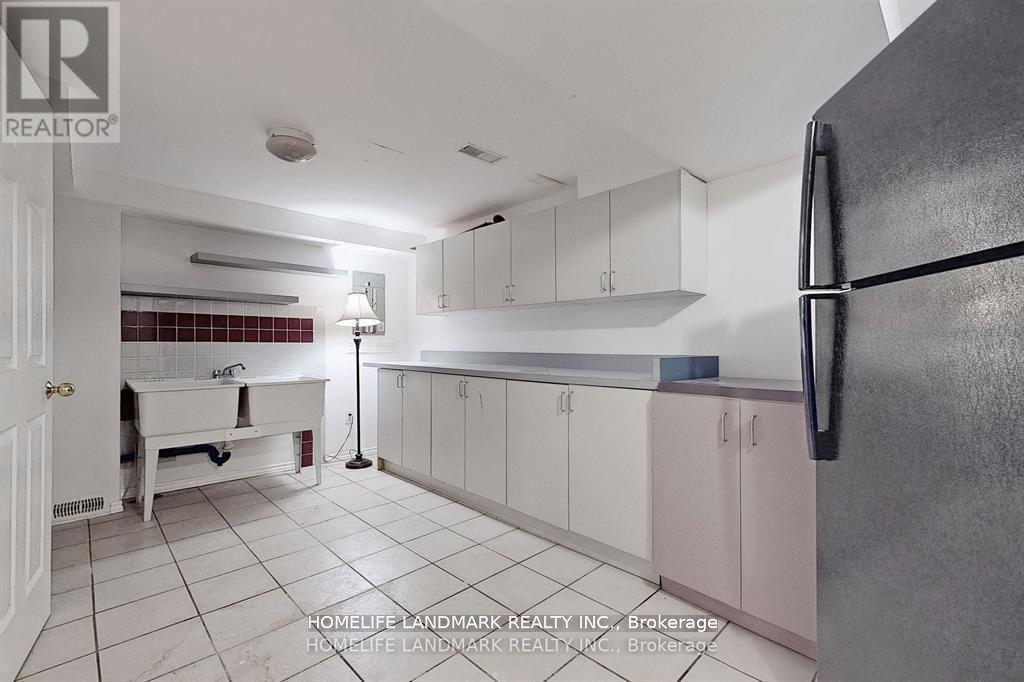 3452 Cherrington Crescent, Mississauga, ON