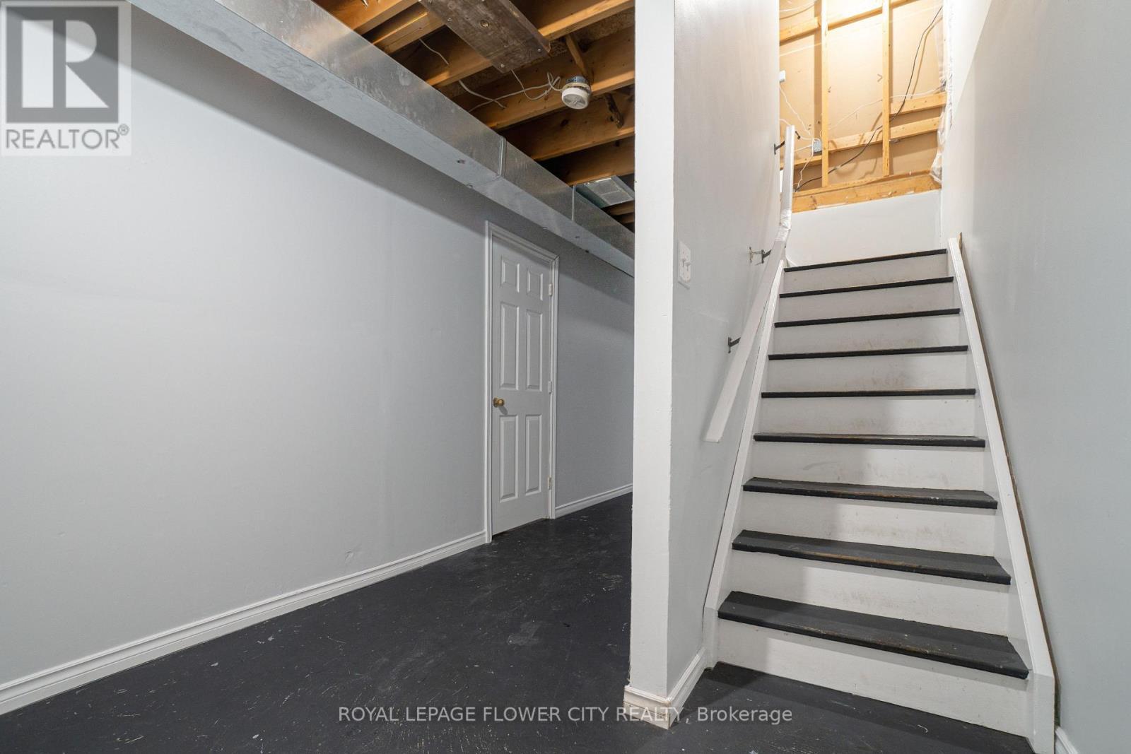 99 Windflower Drive, Kitchener, ON - Indoor Photo Showing Other Room