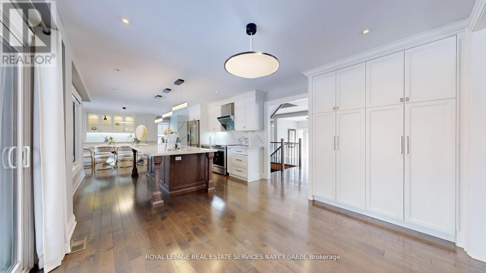 136 Denlow Boulevard, Toronto, ON