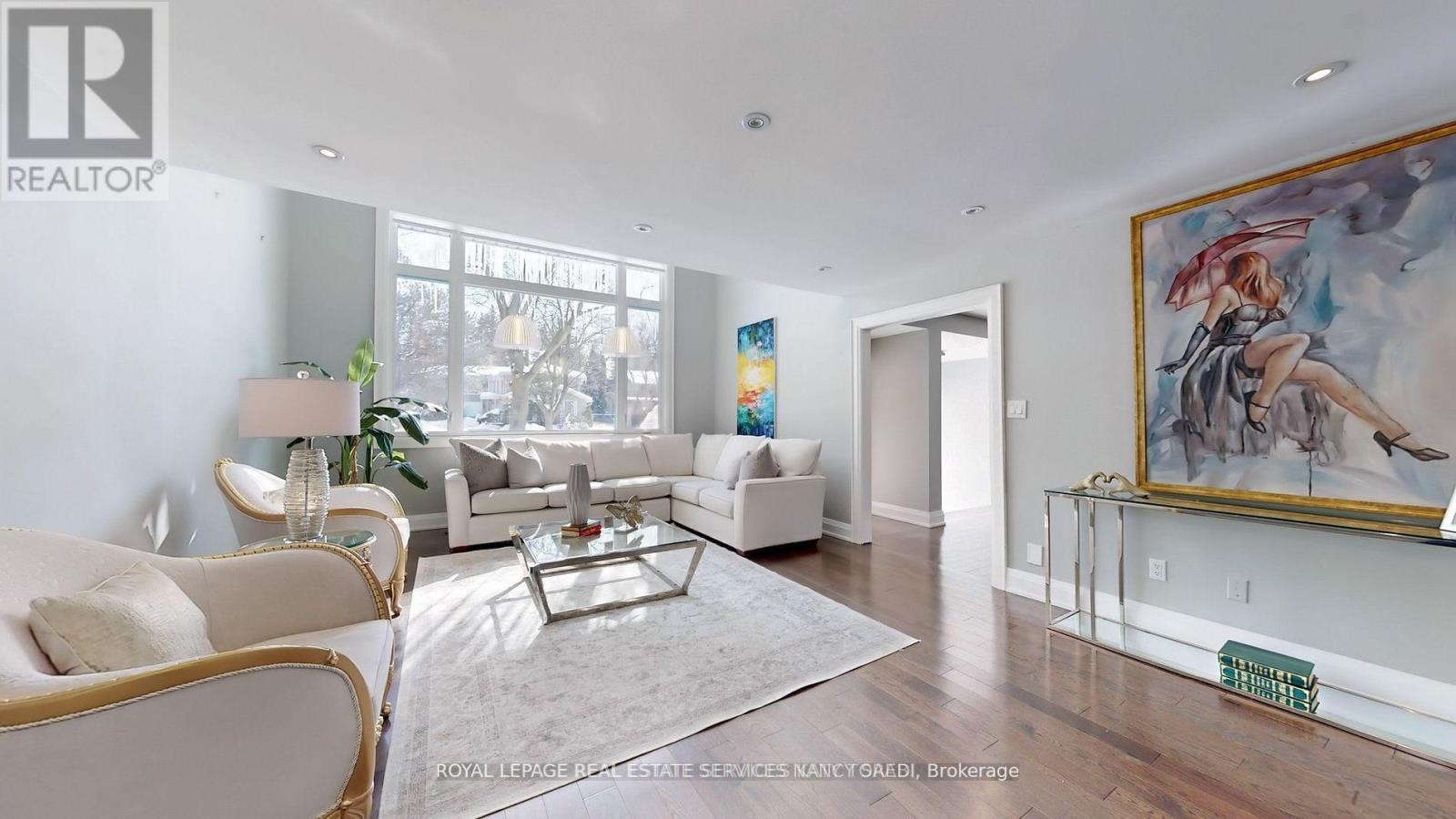 136 Denlow Boulevard, Toronto, ON