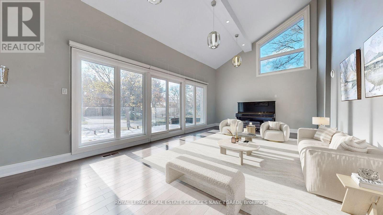 136 Denlow Boulevard, Toronto, ON
