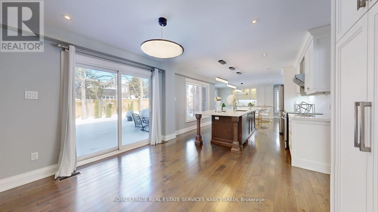 136 Denlow Boulevard, Toronto, ON