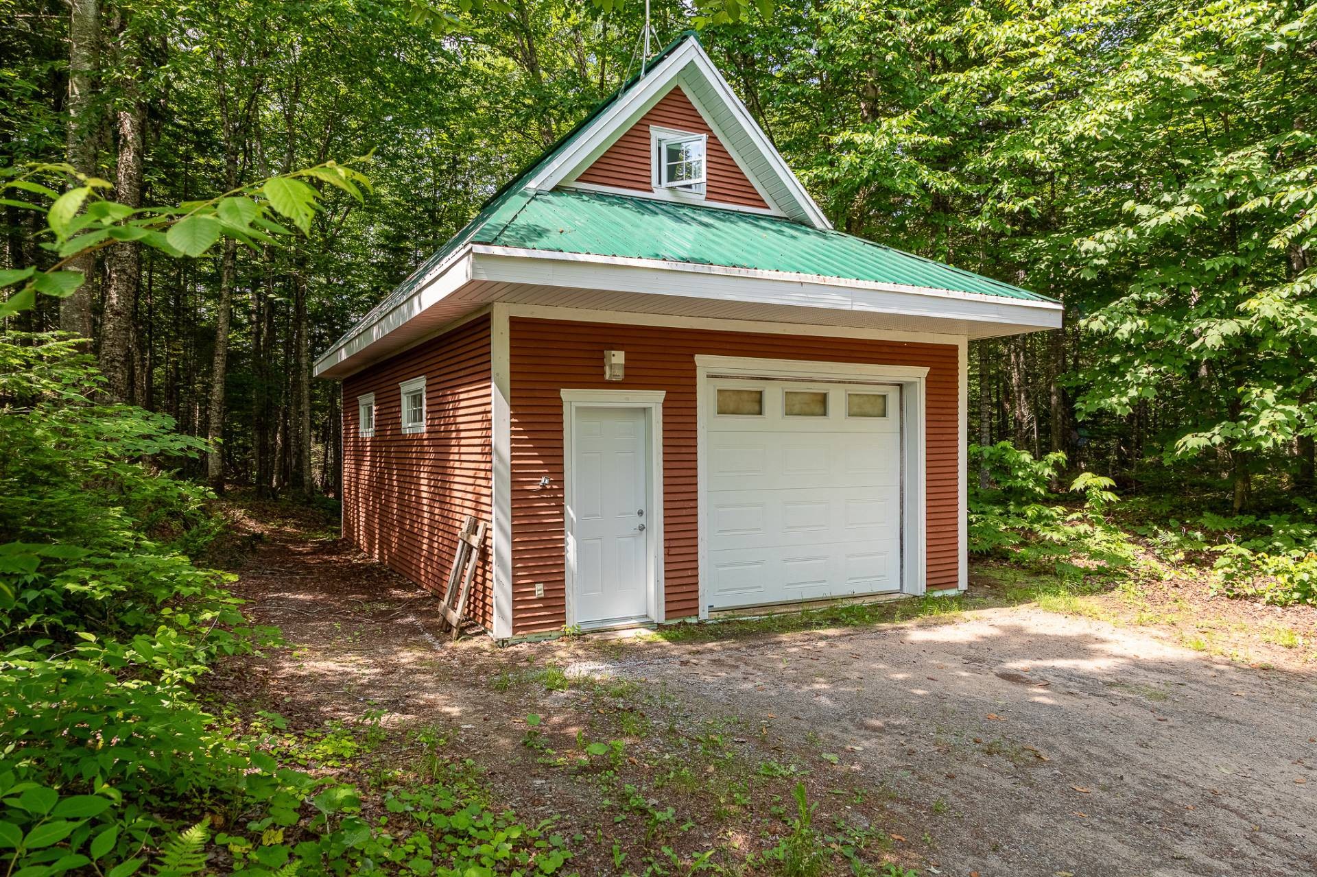 Garage - 435 Ch. Du Tangara, Lac-Aux-Sables, QC