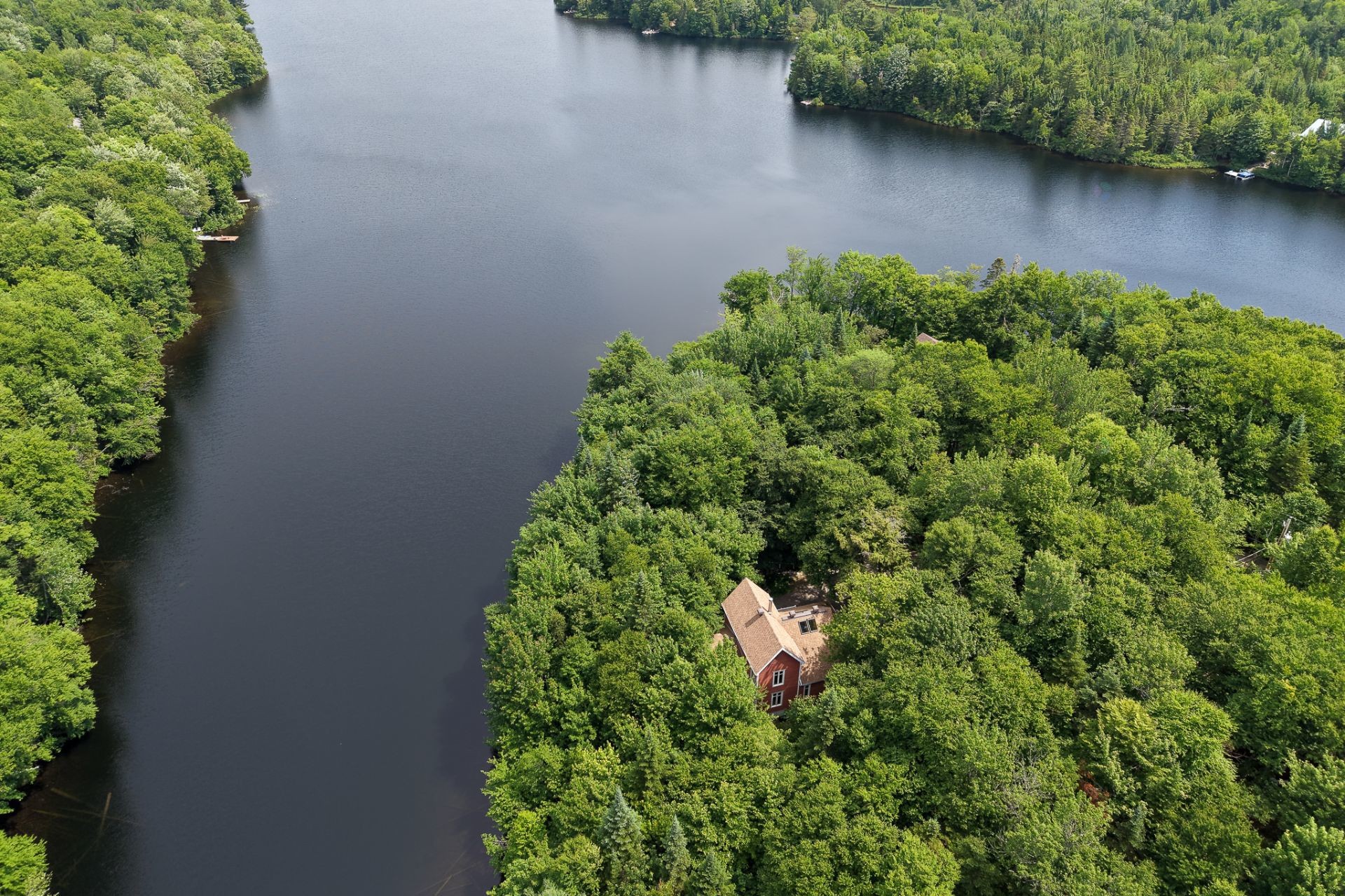 Vue sur l'eau - 435 Ch. Du Tangara, Lac-Aux-Sables, QC
