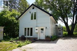 243 QUEEN STREET W South Bruce Peninsula, ON N0H 1P0