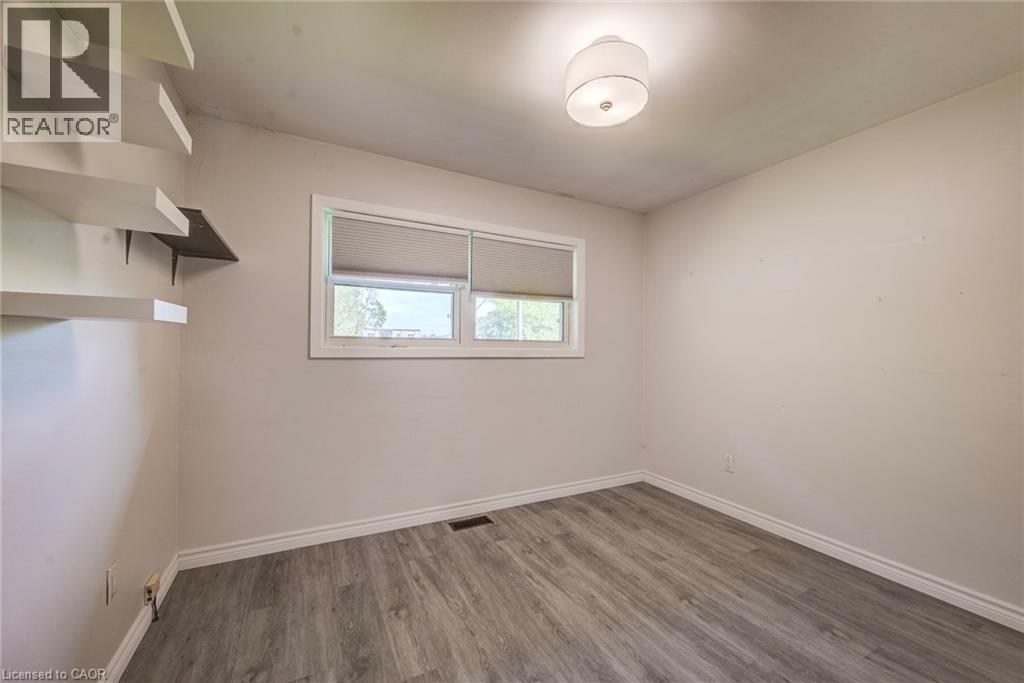 139 Elgin Crescent, Waterloo, ON