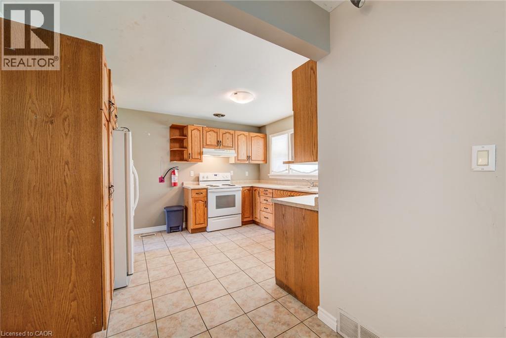 139 Elgin Crescent, Waterloo, ON