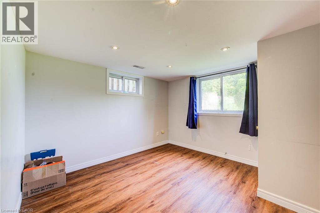 139 Elgin Crescent, Waterloo, ON