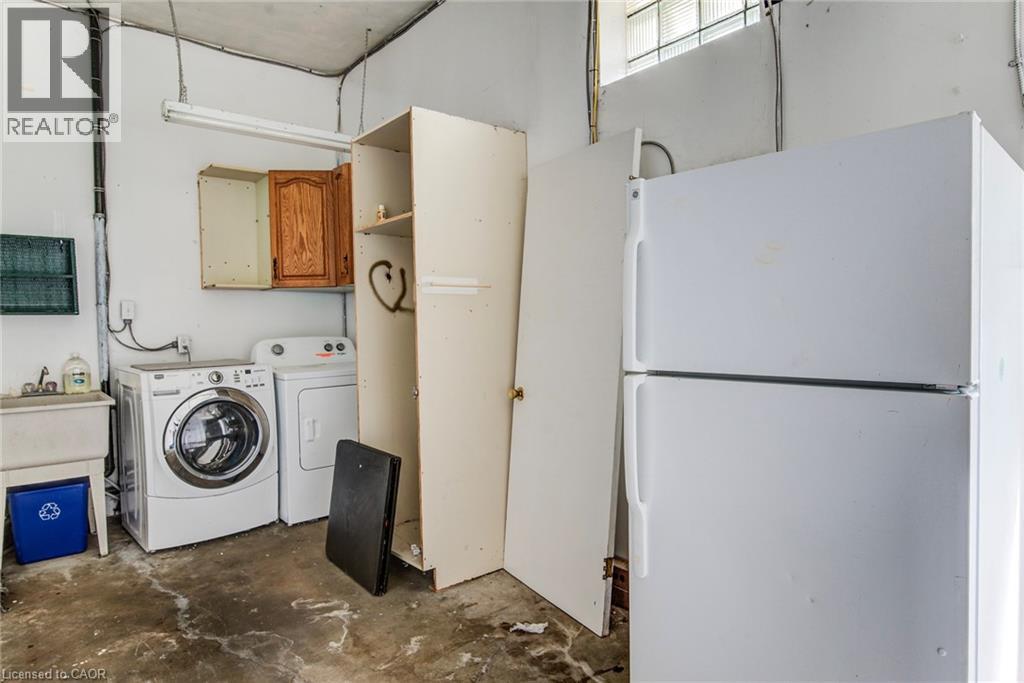 139 Elgin Crescent, Waterloo, ON