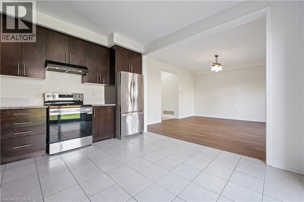 267 Grovehill Crescent, Kitchener, ON - Indoor Photo Showing Kitchen