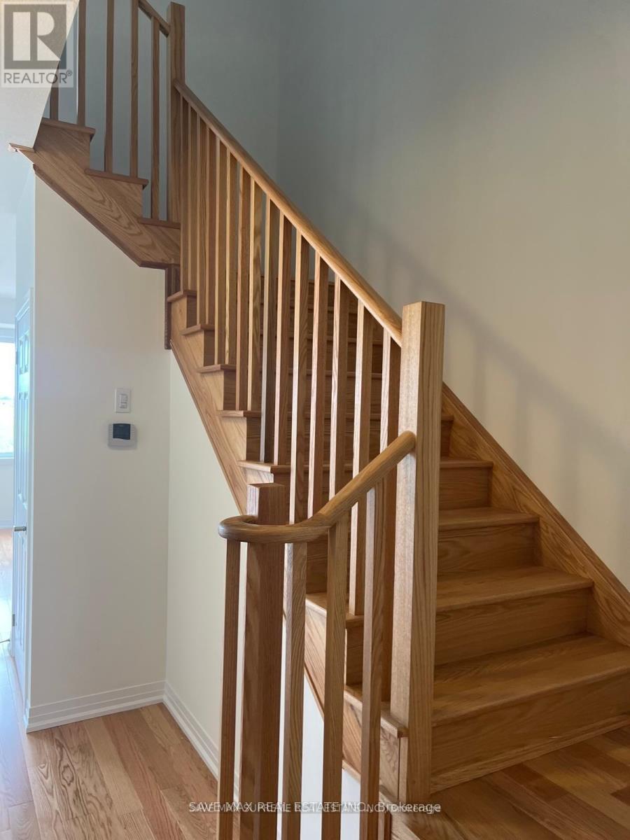 96 Selection Heights, Thorold, ON - Indoor Photo Showing Other Room